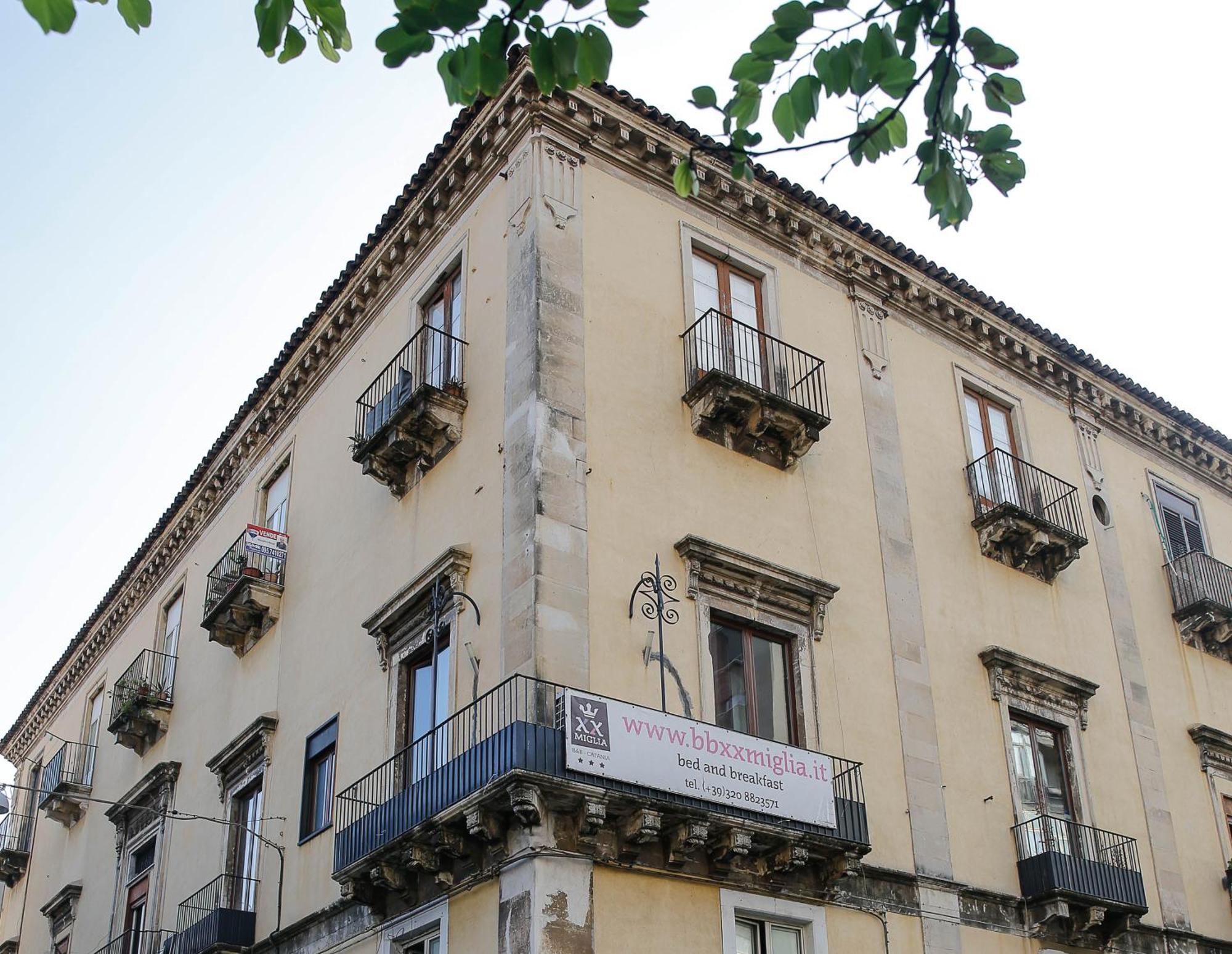 XX Miglia Rooms & Apartments Катания Экстерьер фото