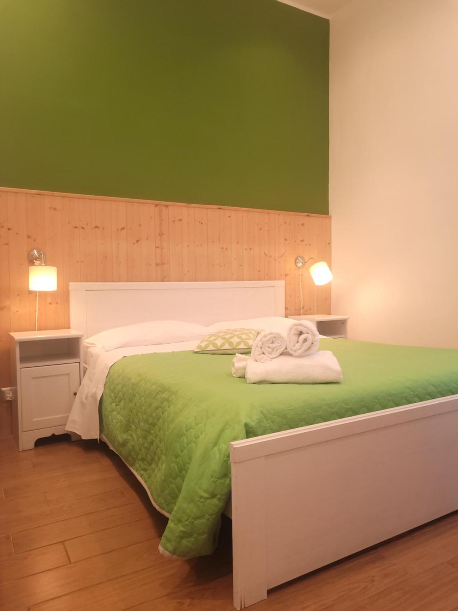XX Miglia Rooms & Apartments Катания Экстерьер фото