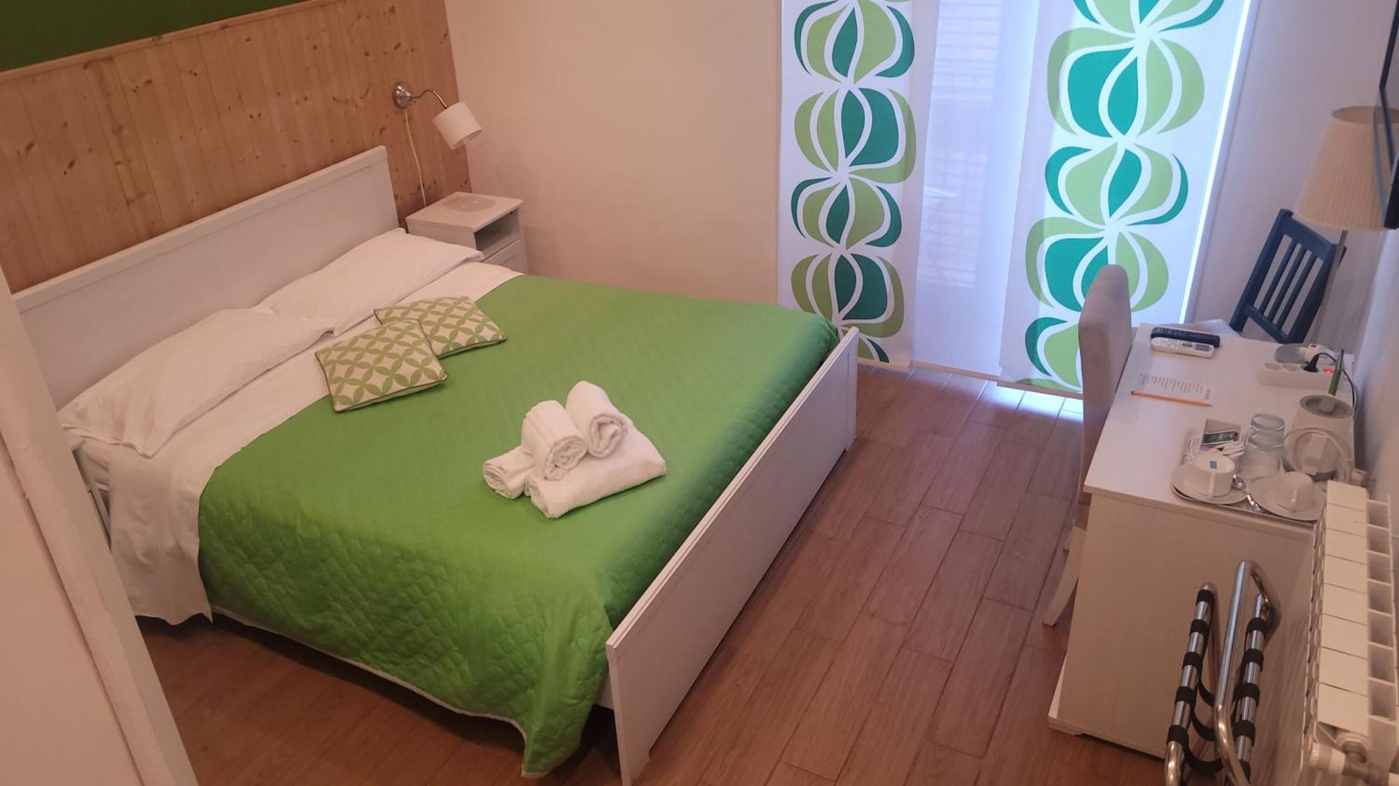 XX Miglia Rooms & Apartments Катания Экстерьер фото